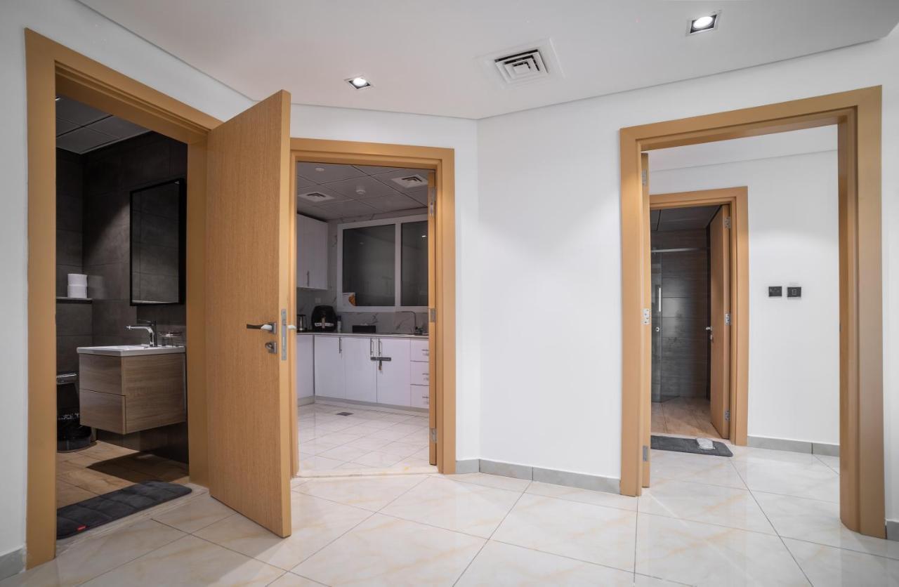 Sky View Tower Apartments Dubai Exterior foto